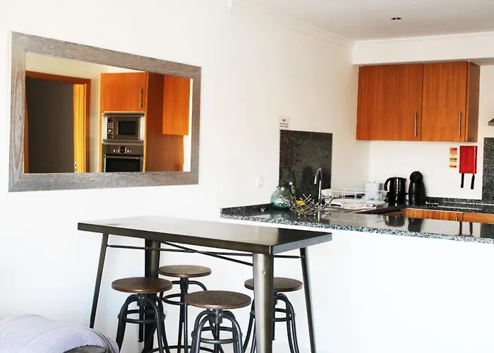 Apartment With Terrace Albufeira Olhos De Agua Apartment