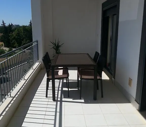 Apartment With Terrace Albufeira Olhos De Agua * Albufeira