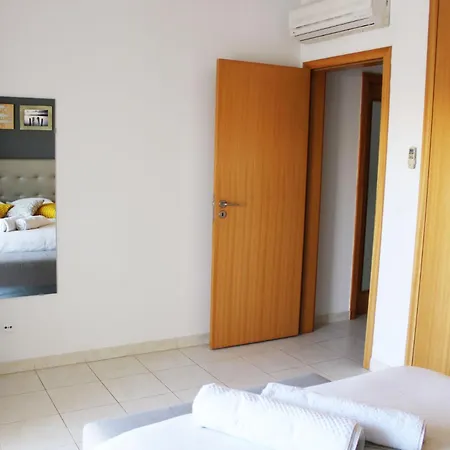 With Terrace Olhos De Agua Apartment